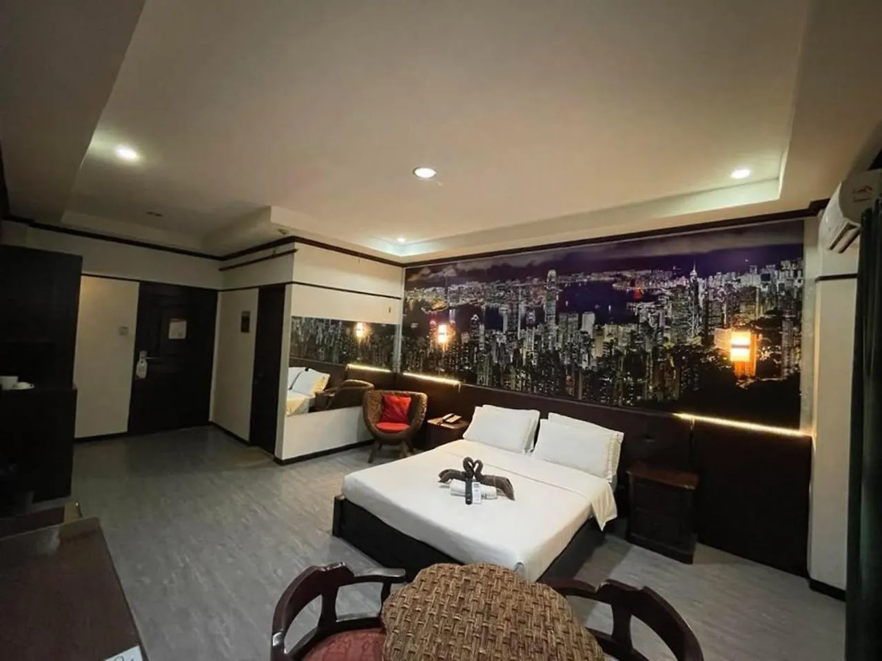 Angeles Palace Hotel 3*,