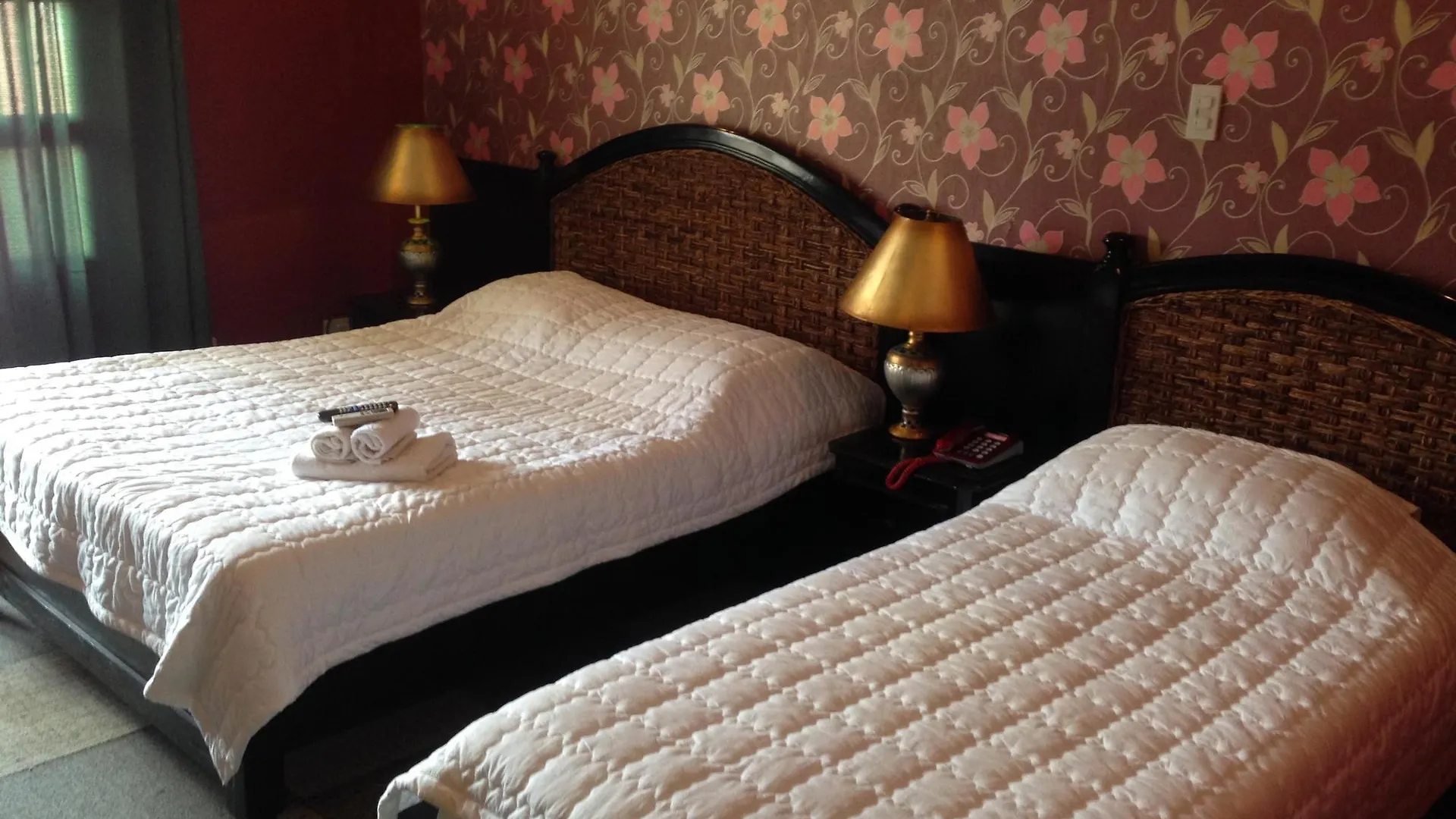 Angeles Palace Hotel 3*,